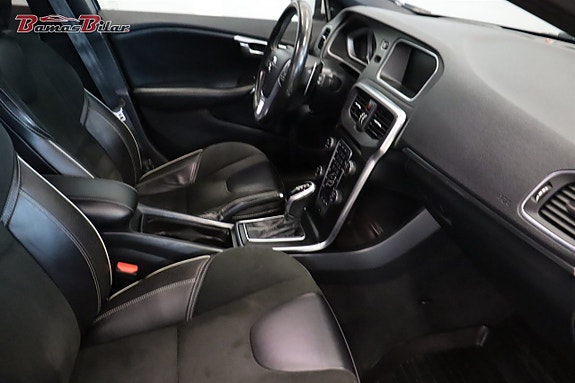 Volvo V40 18 of 20