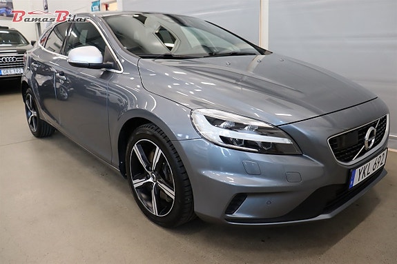 Volvo V40 7 of 20