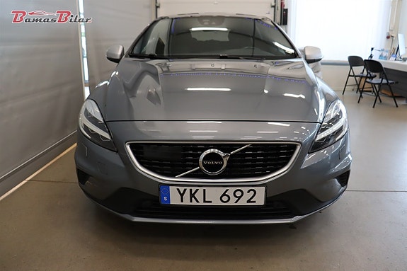 Volvo V40 8 of 20