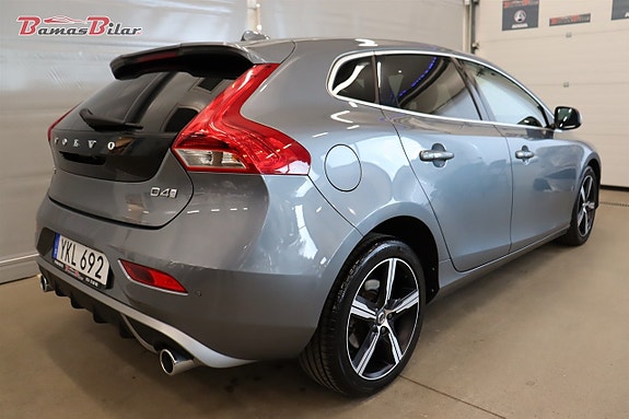 Volvo V40 5 of 5