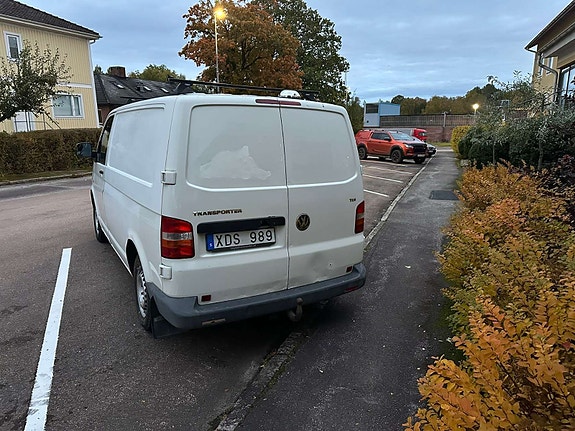 Volkswagen Transporter 3 of 5