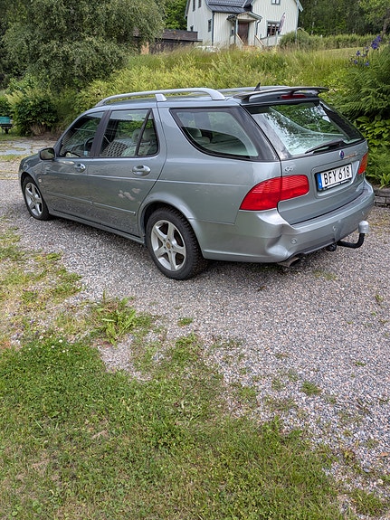 Saab 9-5 2 of 5