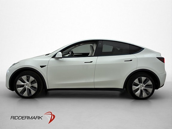 Tesla Model Y 5 of 5