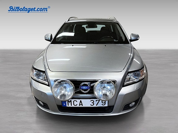 Volvo V50 2 of 5