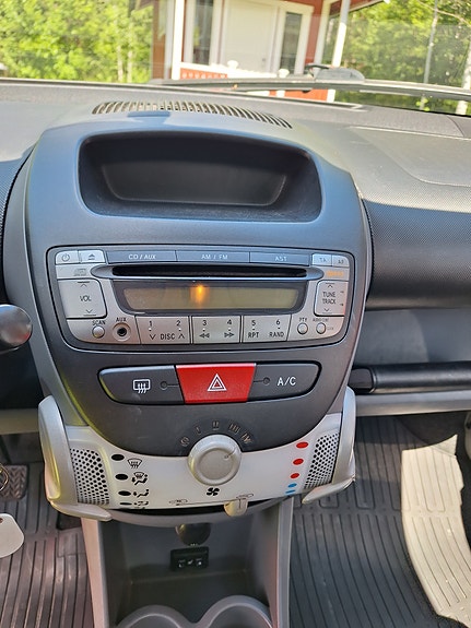 Toyota Aygo 4 of 5