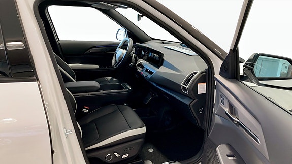 Kia EV5 3 of 5