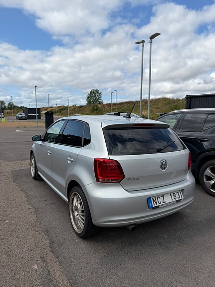 Volkswagen Polo 3 of 5