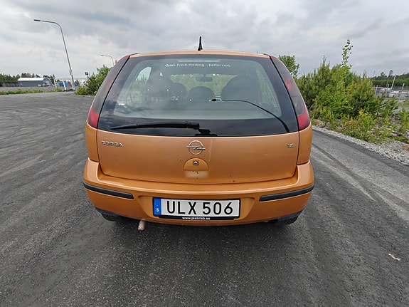 Opel Corsa 8 of 13