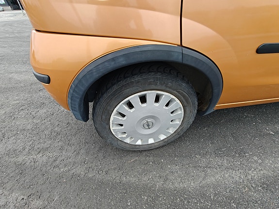 Opel Corsa 6 of 13