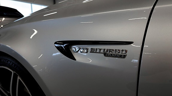 Mercedes-Benz E63 15 of 26