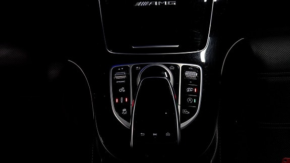 Mercedes-Benz E63 23 of 26