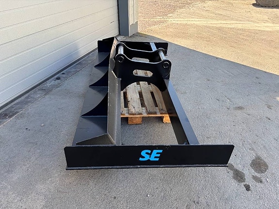 SE Equipment  Planeringsbalk S60 3 of 3