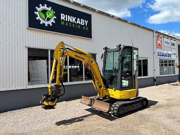 Komatsu PC26 MR-3 4 of 8