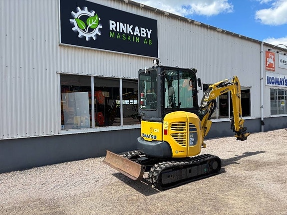 Komatsu PC26 MR-3 5 of 8