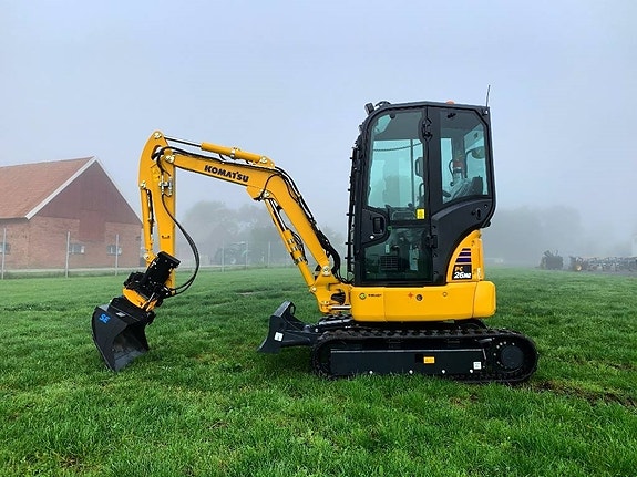 Komatsu PC26 MR-5 3 of 4