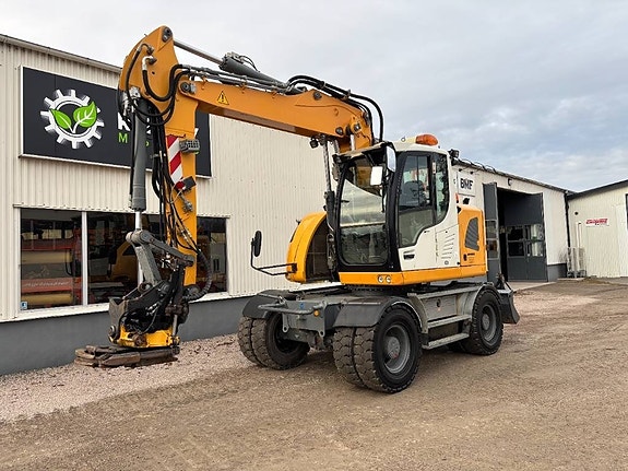 Liebherr 914 Compact Hjulgrävare 4 of 8