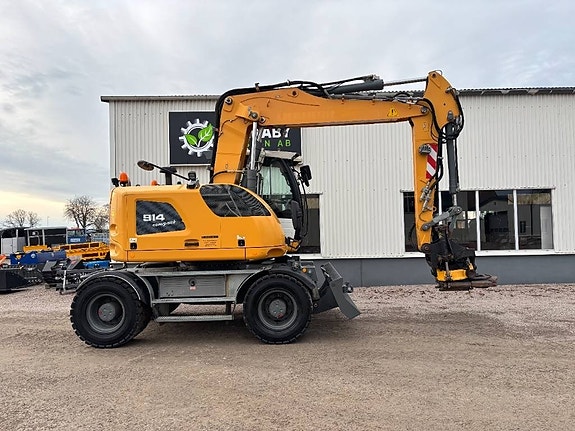 Liebherr 914 Compact Hjulgrävare 2 of 8