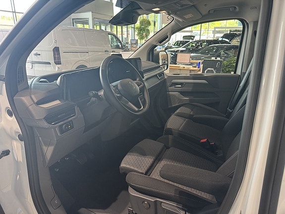 Volkswagen Transporter 8 of 18