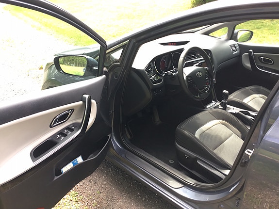Kia Ceed 4 of 5