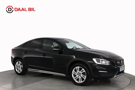 Volvo S60 Cross Country 4 of 5