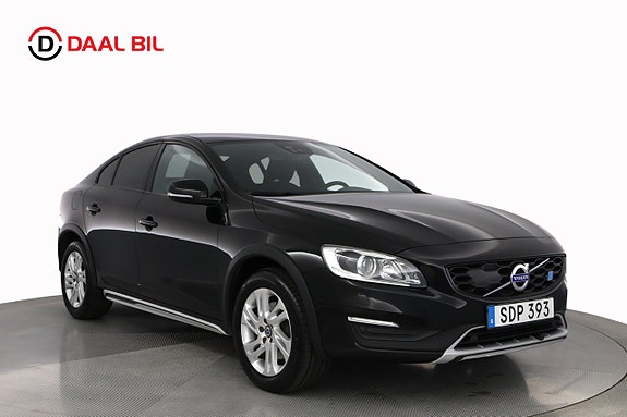 Volvo S60 Cross Country 3 of 5