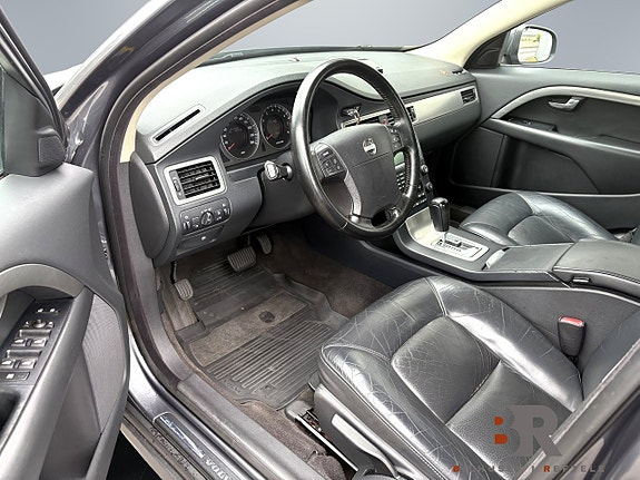 Volvo S80 8 of 13