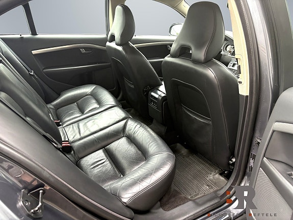 Volvo S80 11 of 13