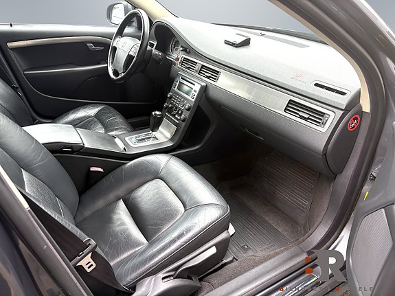 Volvo S80 10 of 13