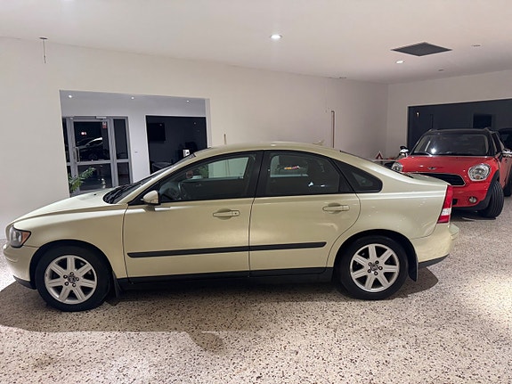 Volvo S40 5 of 5