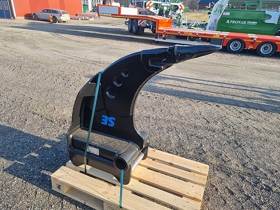 SE Equipment  Tjälkrok S60 3 of 4
