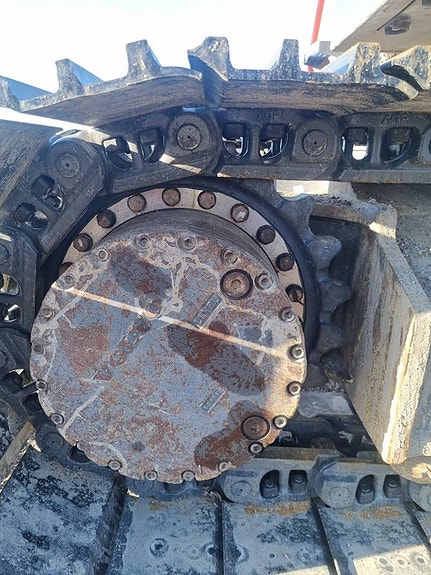 Volvo EC 220 E 7 of 9