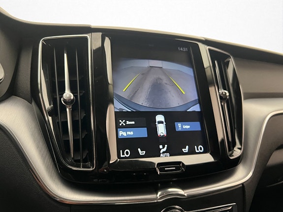 Volvo XC60 15 of 30