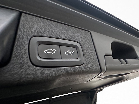Volvo XC60 28 of 30