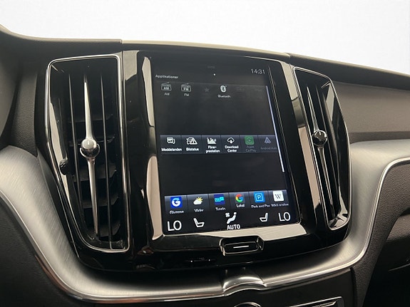 Volvo XC60 20 of 30