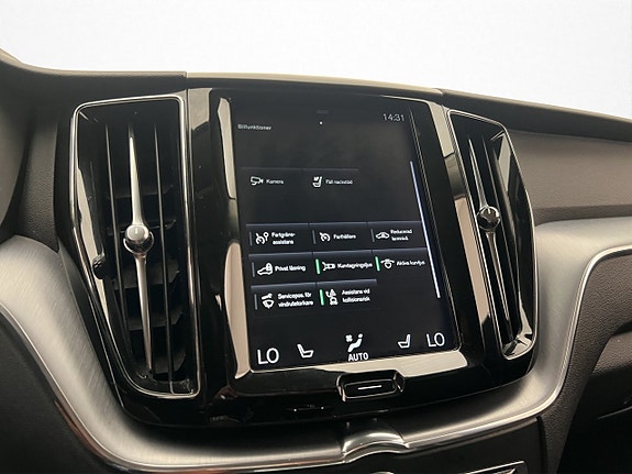 Volvo XC60 19 of 30