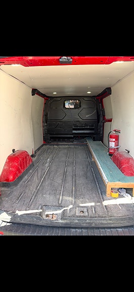 Ford Transit Custom 4 of 4