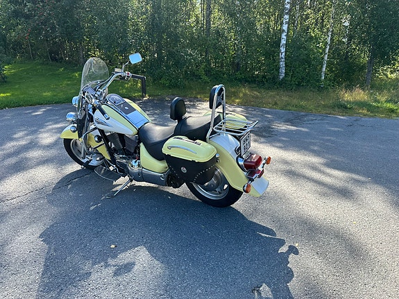 Suzuki VL1500 Intruder 3 of 3