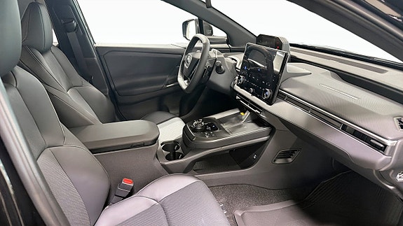 Subaru E-Outback 3 of 5