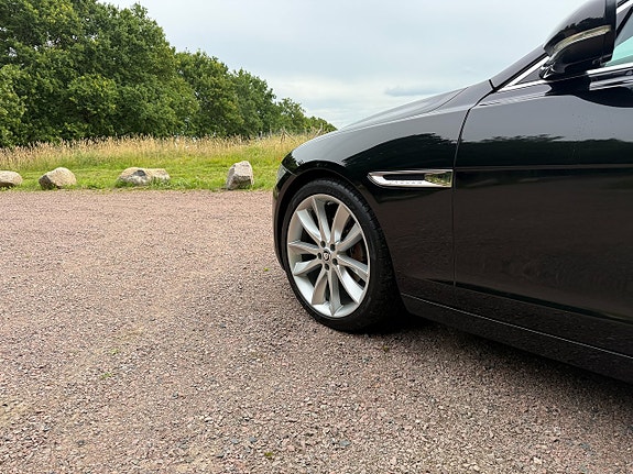 Jaguar XF 5 of 10