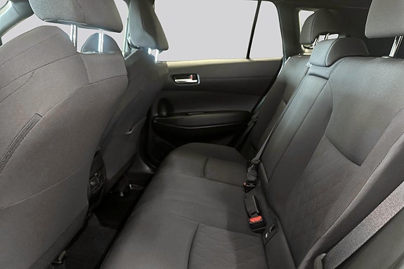 Toyota Corolla Cross 9 of 19