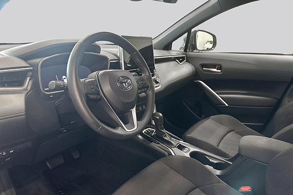 Toyota Corolla Cross 8 of 19
