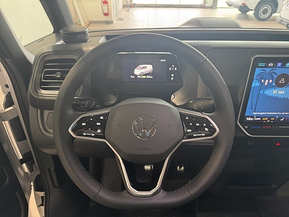 Volkswagen ID. Buzz 10 of 18