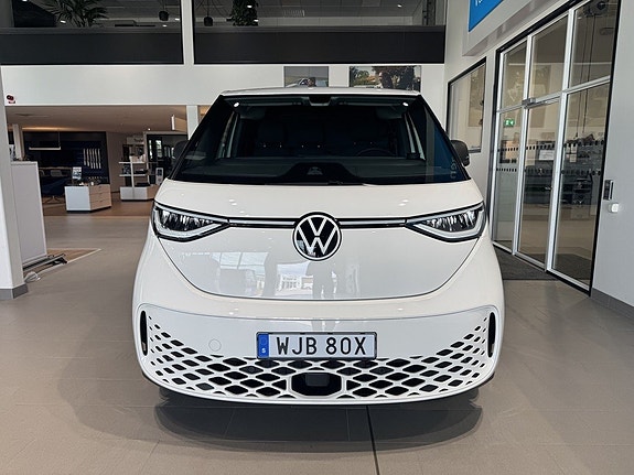 Volkswagen ID. Buzz 2 of 18