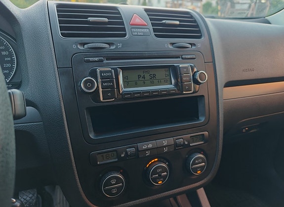 Volkswagen Golf V 15 of 18