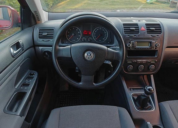 Volkswagen Golf V 7 of 18