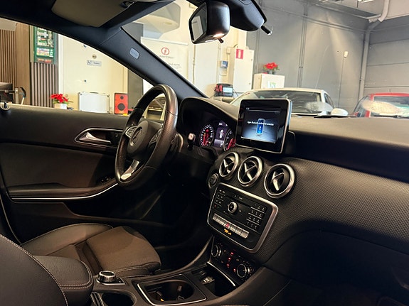 Mercedes-Benz A180 27 of 29