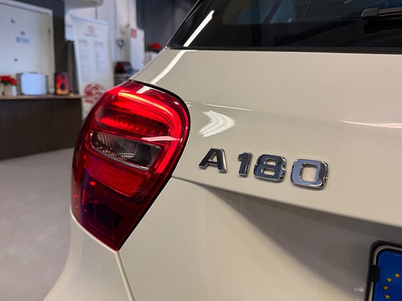 Mercedes-Benz A180 13 of 29