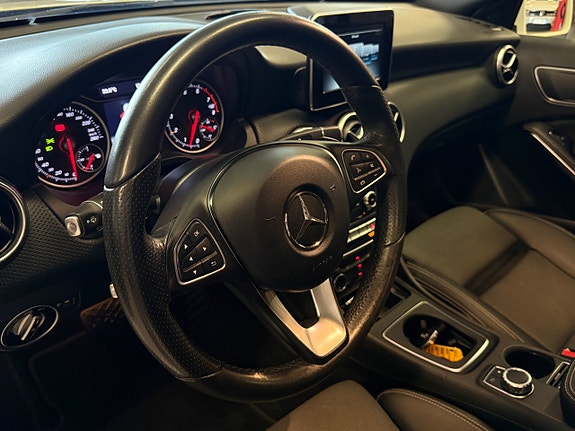 Mercedes-Benz A180 15 of 29