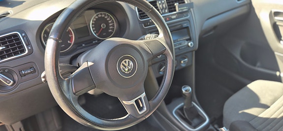 Volkswagen Polo 3 of 5