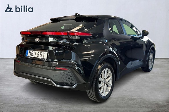 Toyota C-HR 19 of 21